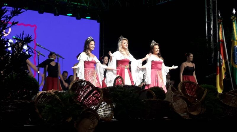 Aberta a 15ª Festa Nacional da Vindima em Flores da Cunha no seu centenário de emancipação