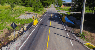 Mais melhorias: Prefeitura entrega obras em ponte da FR-33 em Linha Paese Mais melhorias: Prefeitura entrega obras em ponte da FR-33 em Linha Paese