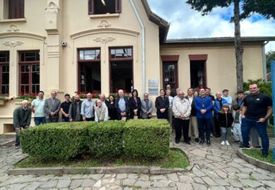 Universidade de Caxias do Sul entrega a primeira sede fixa da AEANE