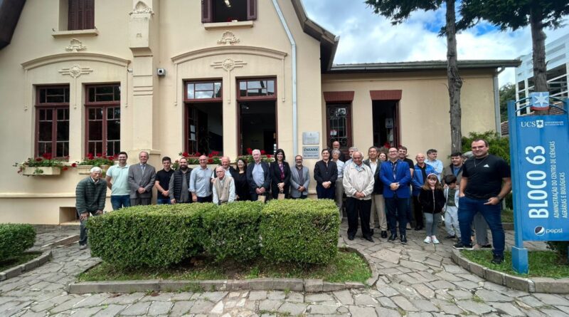 Universidade de Caxias do Sul entrega a primeira sede fixa da AEANE