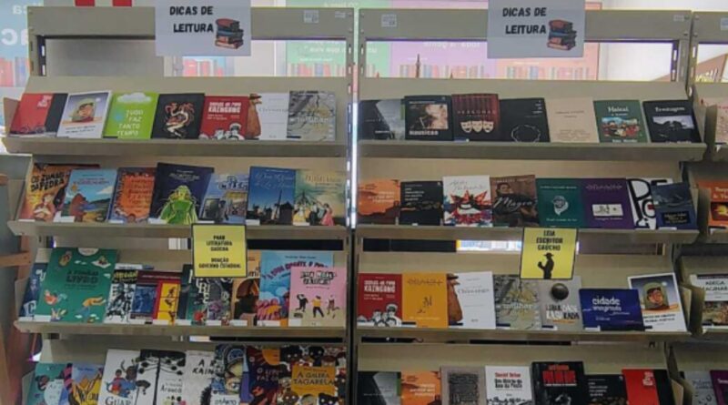 Biblioteca Olavo Bilac celebra Dia Nacional das Bibliotecas com o recebimento de novas obras Biblioteca Olavo Bilac celebra Dia Nacional das Bibliotecas com o recebimento de novas obras