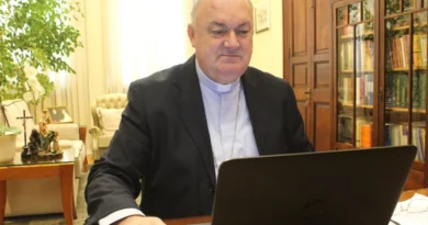 Dom José Gislon e Dom Alessandro Ruffinoni embarcam para participar da 62ª Assembleia Geral da CNBB, de 15 a 24 de abril