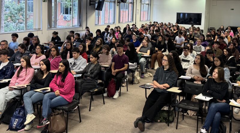 Universidade de Caxias do Sul realiza, neste sábado, aula preparatória para o ENEM