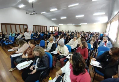 Explicação sobre o protocolo de conduta em relação a menores e vulneráveis marca encontro de coordenações de Catequese da Diocese de Caxias Explicação sobre o protocolo de conduta em relação a menores e vulneráveis marca encontro de coordenações de Catequese da Diocese de Caxias