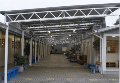 Prefeitura entrega obras de reforma e ampliação da Escola Municipal Teotônio Vilela