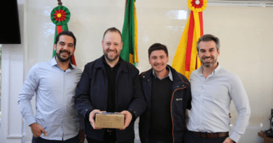 Jonas Tomazini recebe convite para inauguração da unidade da Rodonaves em Farroupilha Jonas Tomazini recebe convite para inauguração da unidade da Rodonaves em Farroupilha