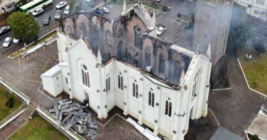 Comissão é criada para coordenar reconstrução da Igreja Matriz de Flores da Cunha