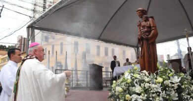 Dia Festivo 148ª Festa de Santo Antônio de Bento Gonçalves reúne mais de 10 mil pessoas, em momentos de fé e devoção