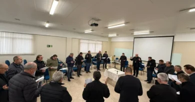 Candidatos ao diaconato permanente da Escola São Filipe realizam profissão de fé e juramento de fidelidade