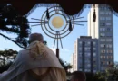 Em tarde de sol, celebração de Corpus Christi reúne mais de 10 mil fiéis no centro de Caxias do Sul