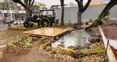 Obras de melhorias na Praça do Trator entram na fase final visando inauguração do Centro de Atendimento ao Turista Obras de melhorias na Praça do Trator entram na fase final visando inauguração do Centro de Atendimento ao Turista