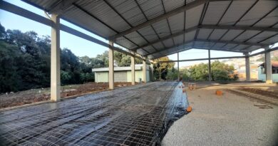 Prefeitura de Farroupilha avança em construção da quadra poliesportiva do bairro Primeiro de Maio