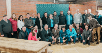 Prefeitura assina ordem de início das obras de asfaltamento de trecho da FR-112, no Desvio Blauth Prefeitura assina ordem de início das obras de asfaltamento de trecho da FR-112, no Desvio Blauth