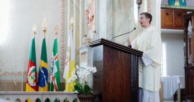 Stefano Fagundes Petroli é ordenado diácono em Nova Prata
