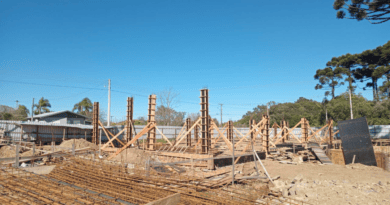 Construção da nova escola no bairro América de turno integral avança em Farroupilha Construção da nova escola no bairro América de turno integral avança em Farroupilha