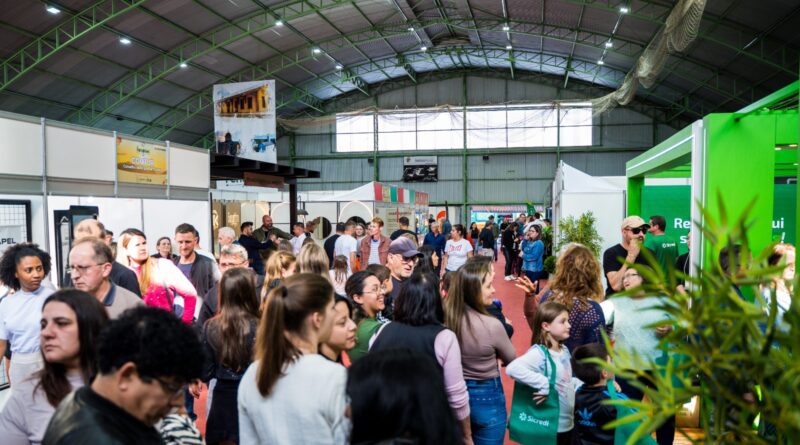 A 26ª Fenakiwi abre a comercialização dos espaços para os expositores de Farroupilha com valor especial A 26ª Fenakiwi abre a comercialização dos espaços para os expositores de Farroupilha com valor especial