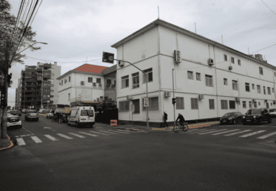 Rua Tiradentes terá bloqueio total de trânsito a partir desta terça-feira devido a obras no Hospital São Carlos