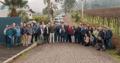 Prefeitura assina ordem de início de asfaltamento de trecho da Estrada Miguel Luiz Balbinot, na Busa