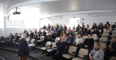 Farroupilha sedia encontro regional de Auditores Fiscais sobre a Reforma Tributária Farroupilha sedia encontro regional de Auditores Fiscais sobre a Reforma Tributária