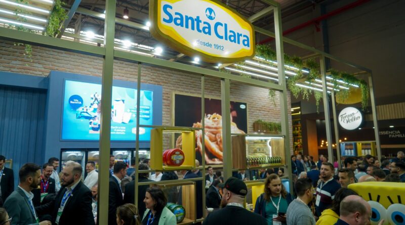 Santa Clara apresenta lançamentos na ExpoAgas e aposta em produtos de saudabilidade e proteínas