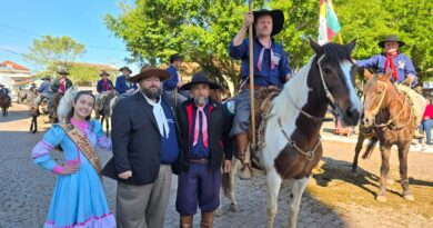 25ª Região Tradicionalista participa da 77ª Geração e Distribuição da Chama Crioula 25ª Região Tradicionalista participa da 77ª Geração e Distribuição da Chama Crioula