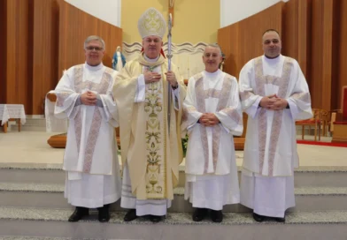 Denis Pocai, Roberto Masutti e Tiago Orbach são ordenados diáconos permanentes em Bento Gonçalves