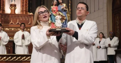 Missa na Catedral de Caxias celebra o Dia dos Pais e abre a Semana da Família com a renovação das promessas matrimoniais
