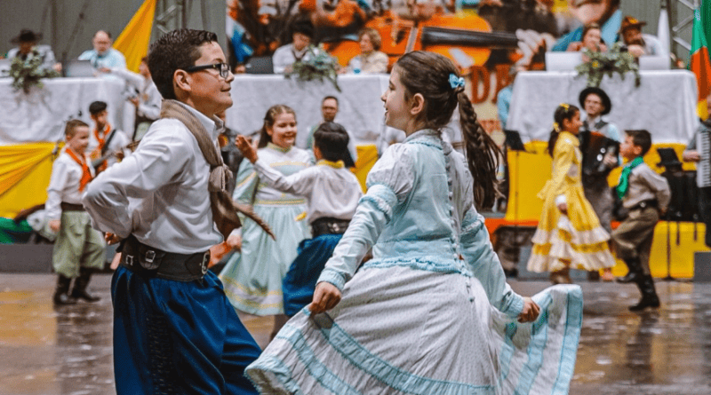 Confira a ordem das apresentações do 1º Rodeio Artístico de Farroupilha que inicia nesta sexta-feira no Parque Cinquentenário