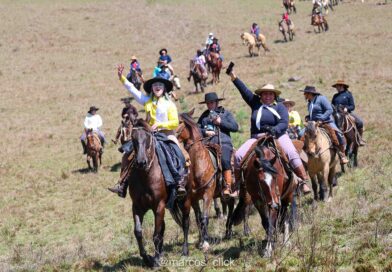 Cavalgada de Prendas pioneira no Brasil espera receber 600 mulheres em Cambará do Sul