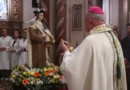 Dom José Gislon preside a terceira noite do Tríduo de Santa Teresa D’Ávila na Catedral de Caxias do Sul