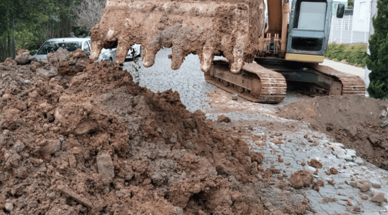Rua Paim Filho tem trânsito liberado após conclusão de obras de drenagem em Farroupilha Rua Paim Filho tem trânsito liberado após conclusão de obras de drenagem em Farroupilha