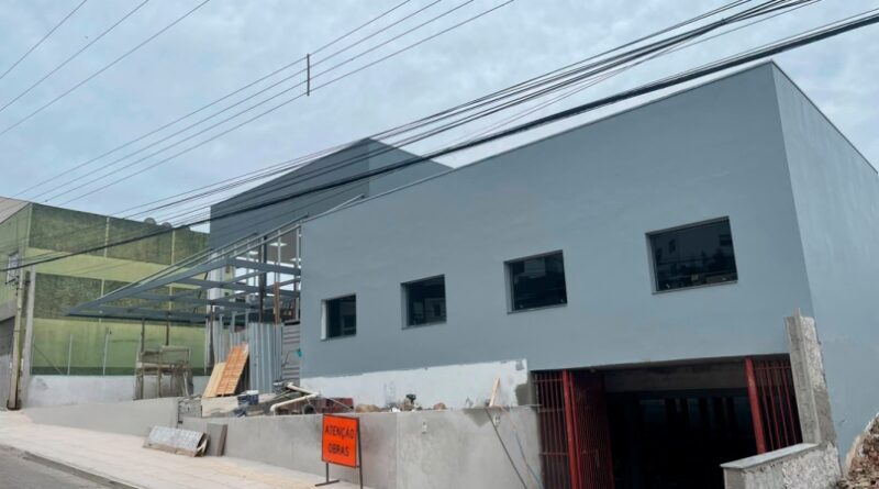 Obras do novo Posto de Saúde Central chegam a 84% e edificação toma forma em Farroupilha Obras do novo Posto de Saúde Central chegam a 84% e edificação toma forma em Farroupilha